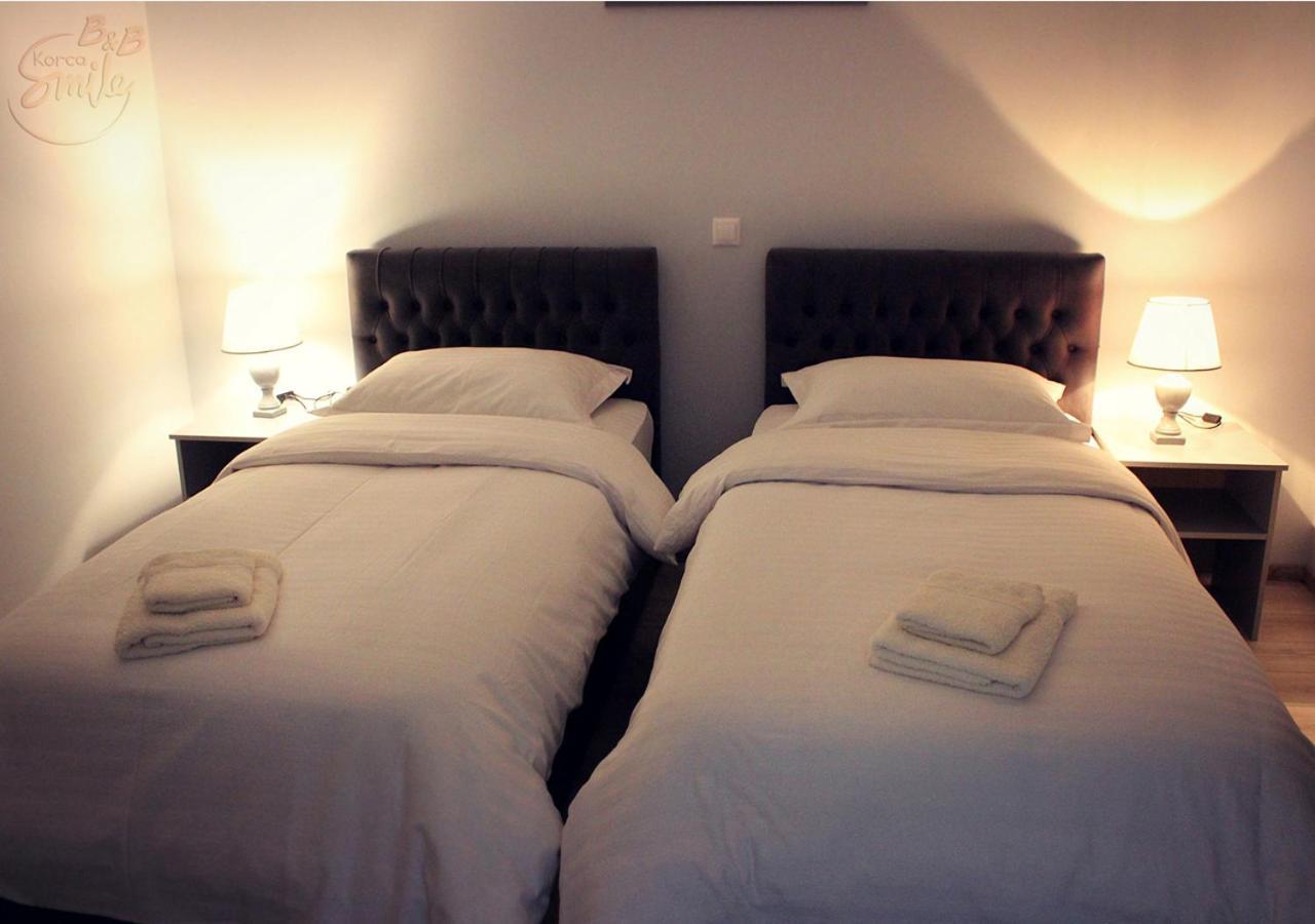 Korcasmilehotel Eksteriør bilde